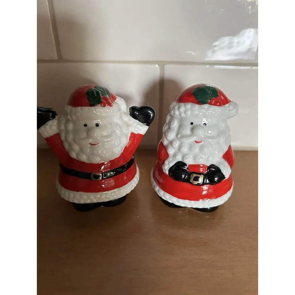 Vintage santa salt and pepper shakers